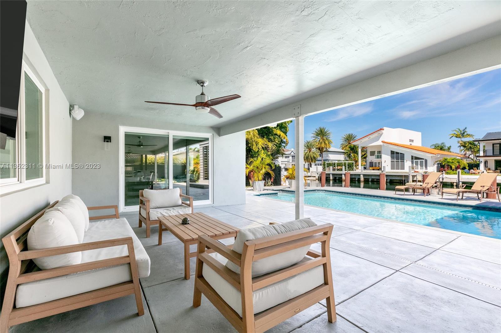 EASTERN SHORES - Residential