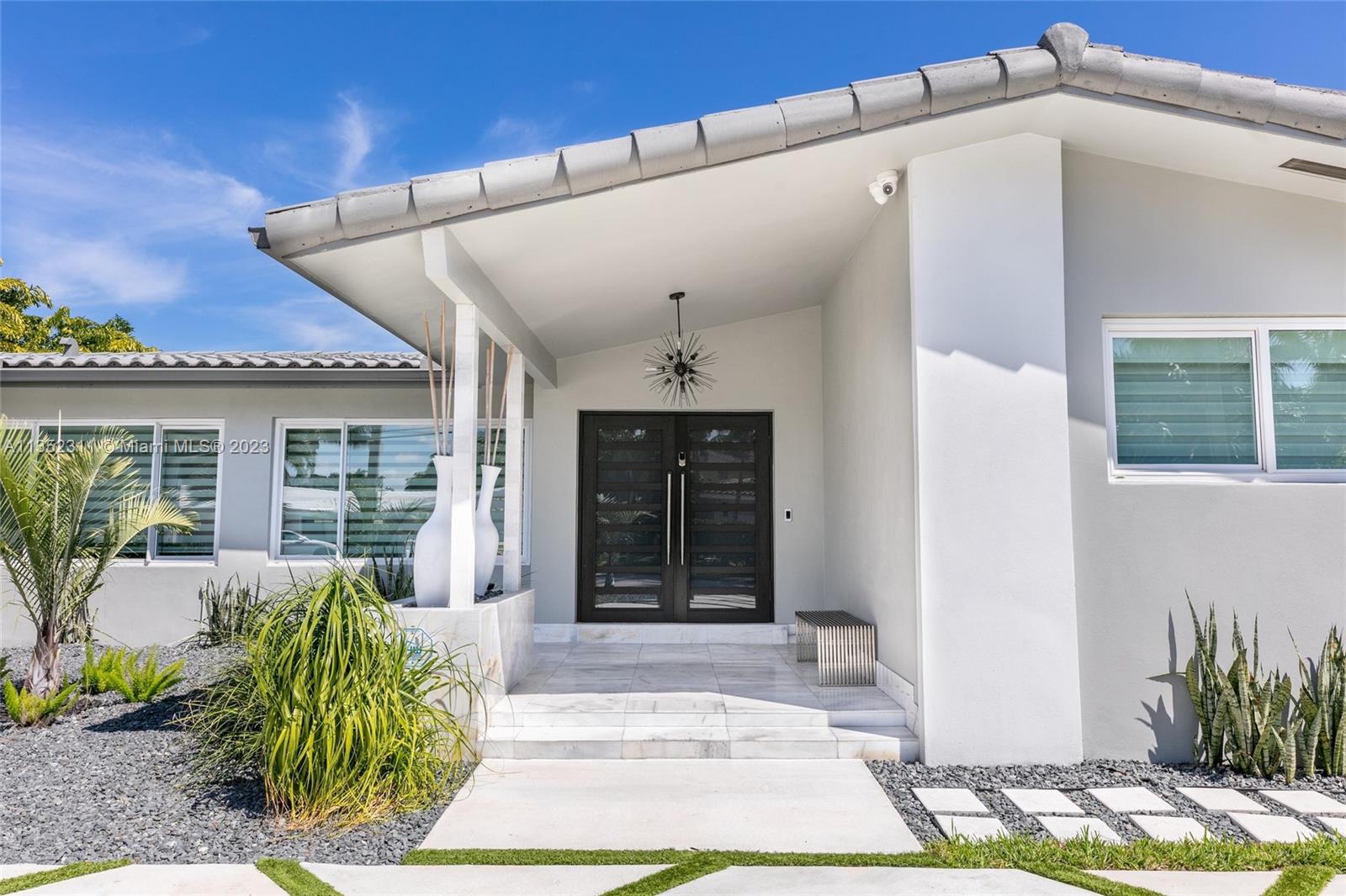 EASTERN SHORES - Residential