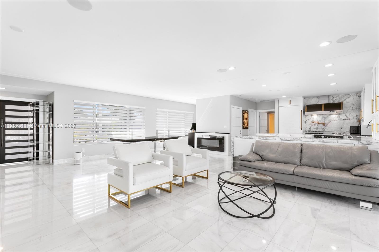 EASTERN SHORES - Residential