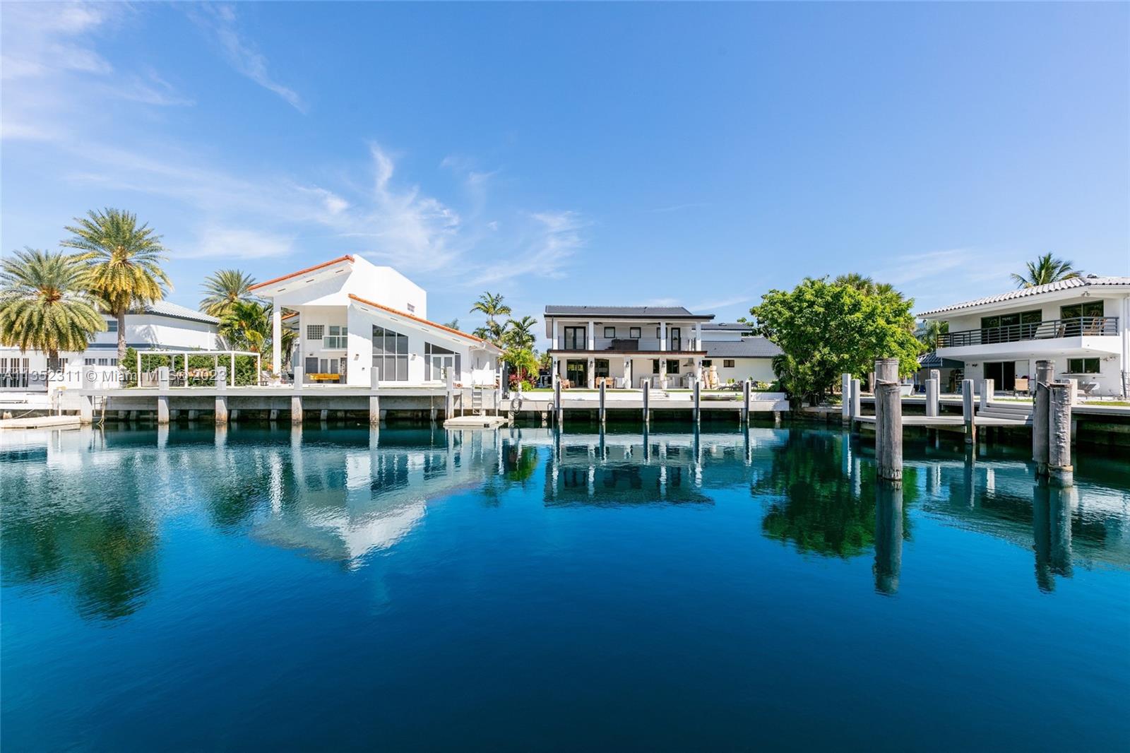 EASTERN SHORES - Residential