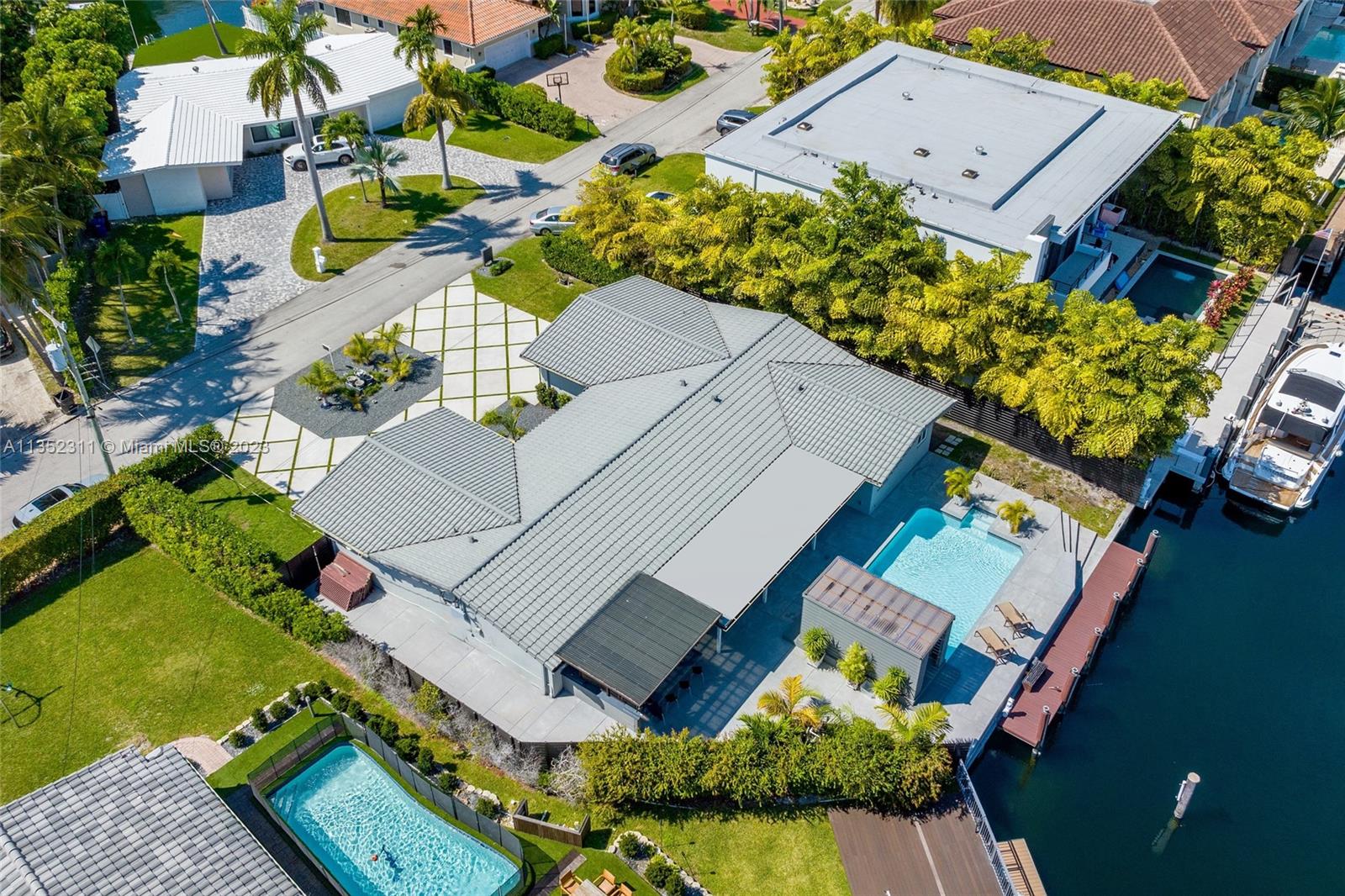 EASTERN SHORES - Residential