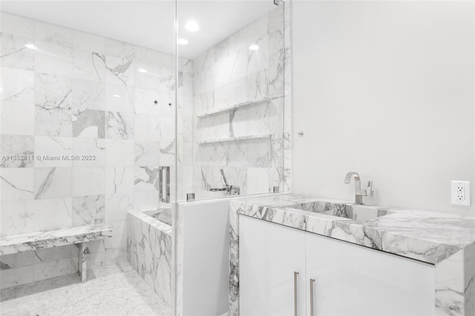 EASTERN SHORES - Residential