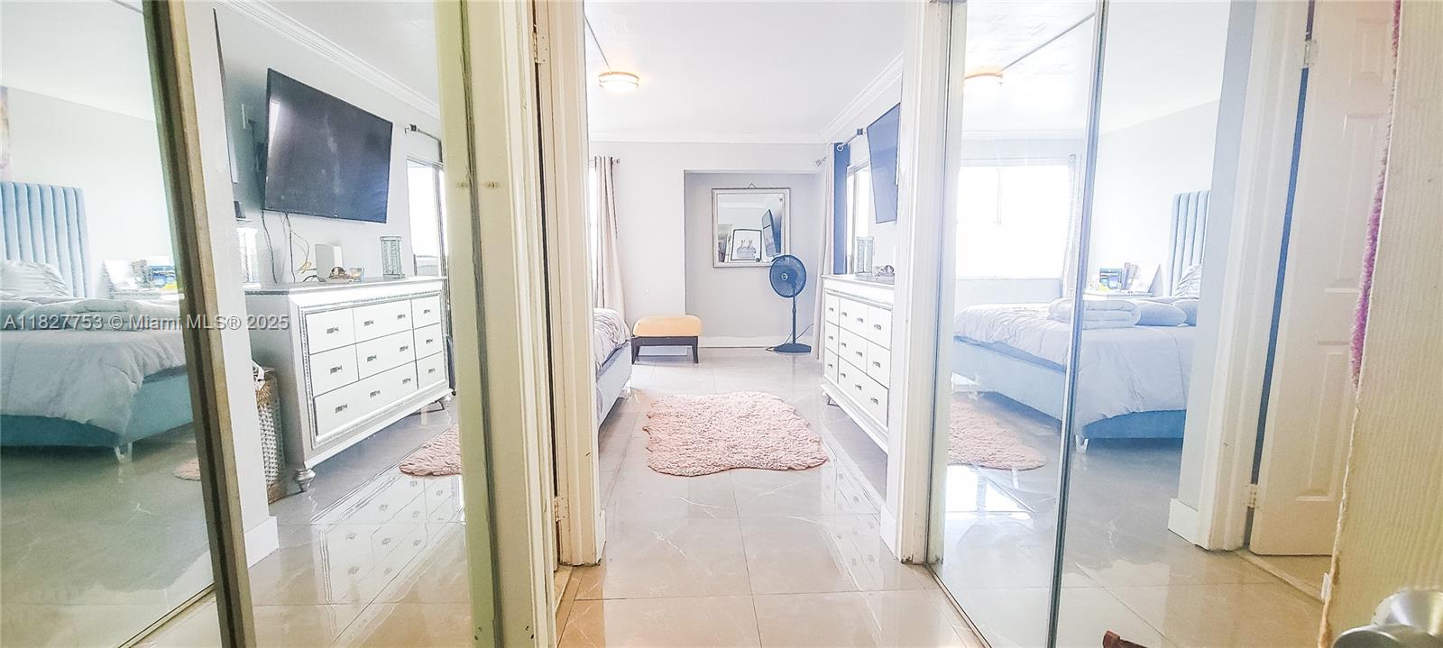 LAKES OF INVERRARY CONDO - Residential