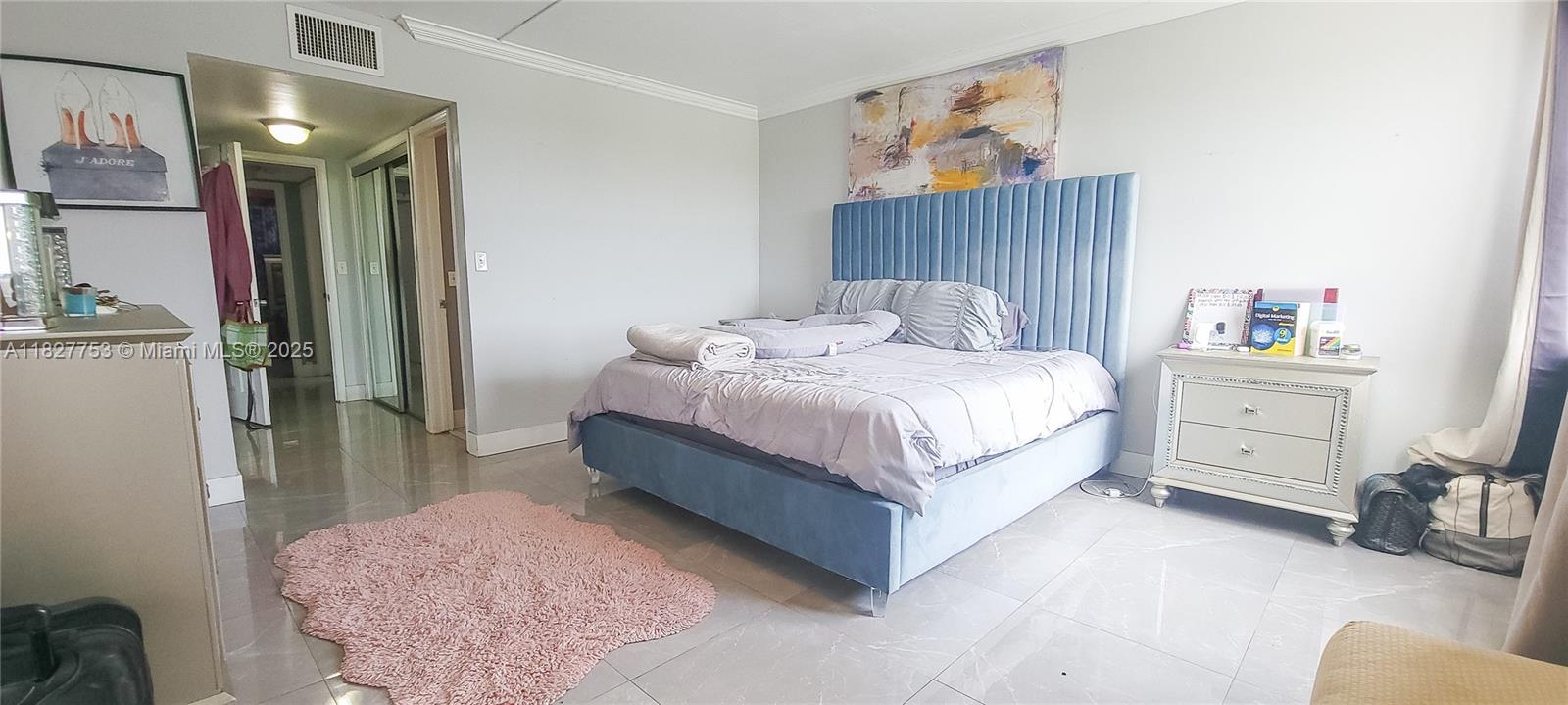 LAKES OF INVERRARY CONDO - Residential