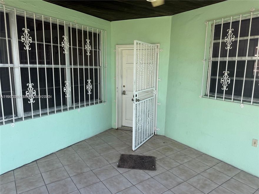 Great Opportunity. The Property is tenant occupied month to month, with tenants we love to stay.
Separate Meters, central AC phenomenal back yard, close to Miami International Airport . Excellent schools.
Seller Motivate