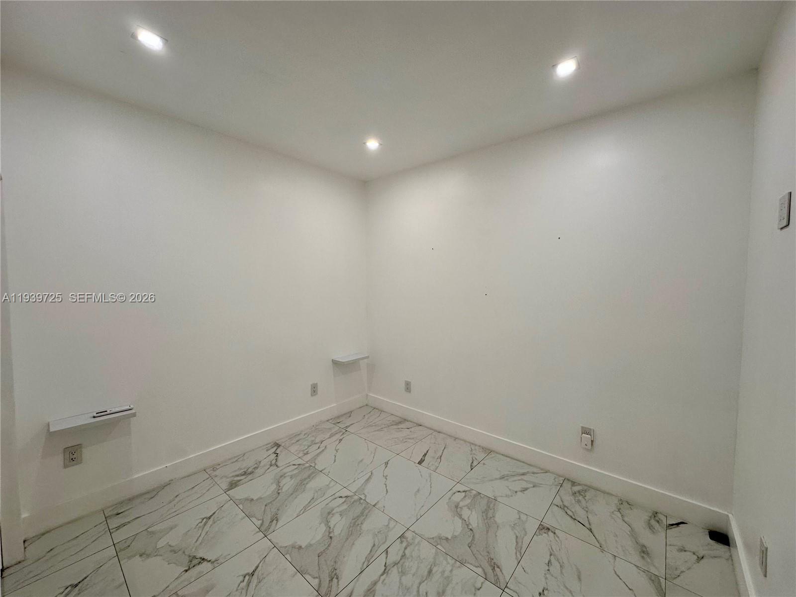 ORCHARD VILLA - Residential Lease