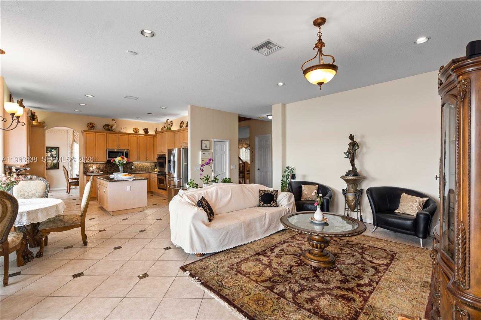 SILVER SHORES - Residential