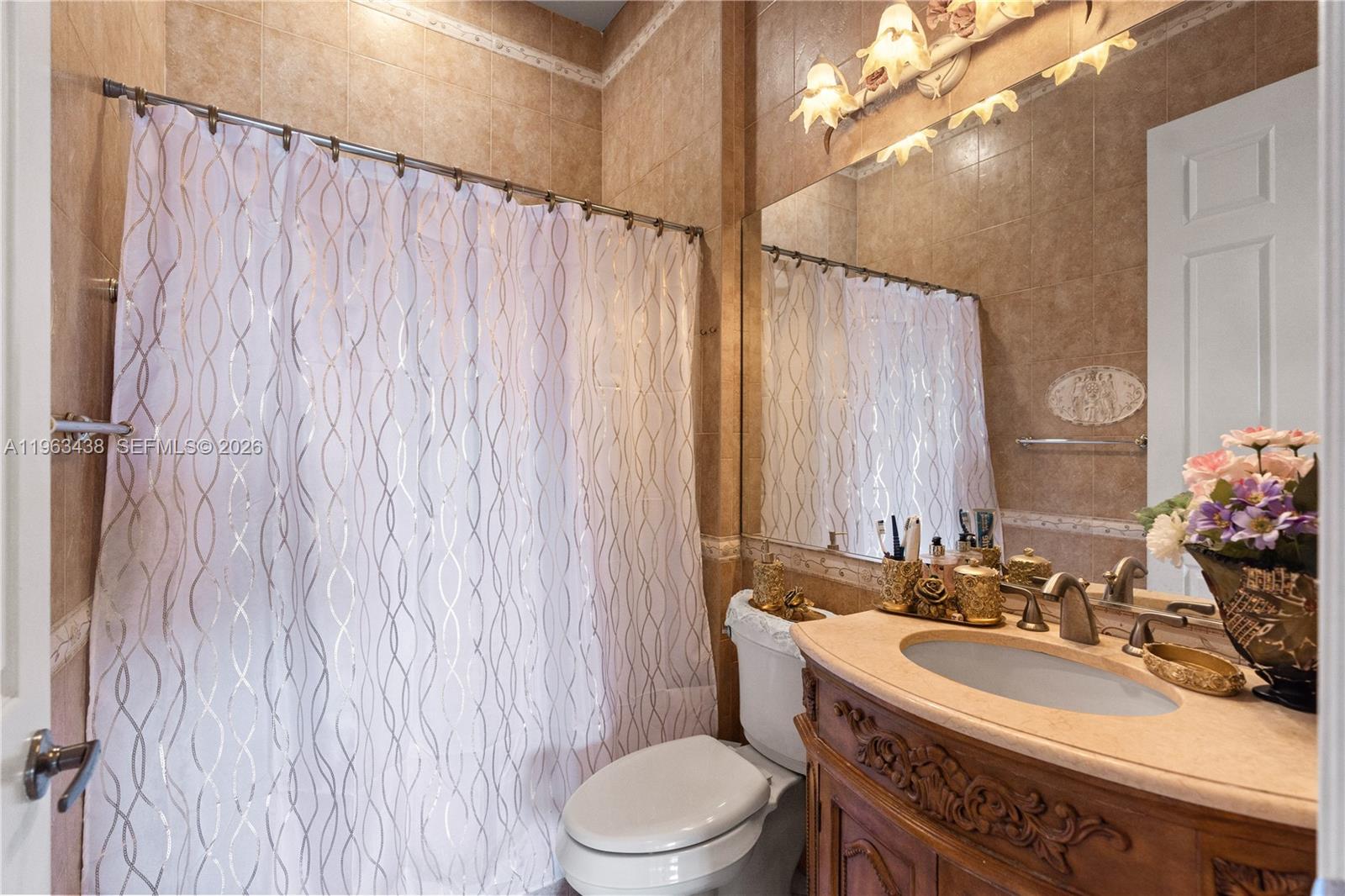 SILVER SHORES - Residential