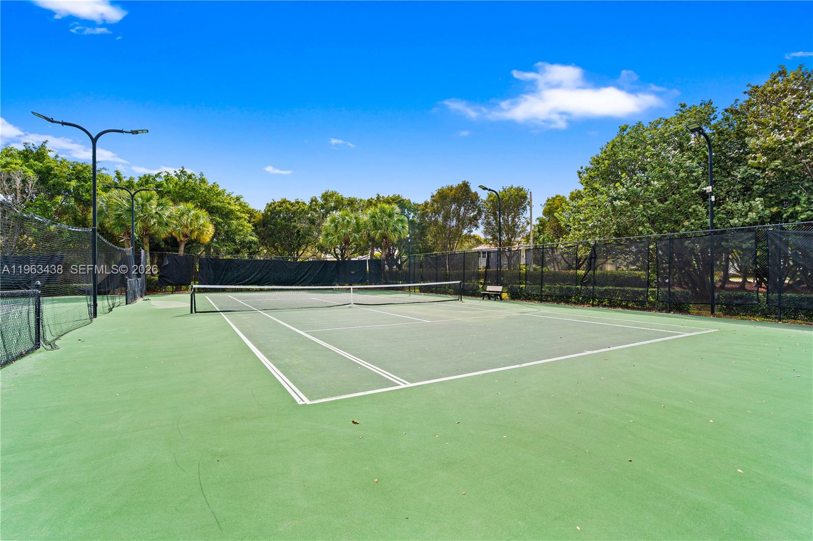 SILVER SHORES - Residential