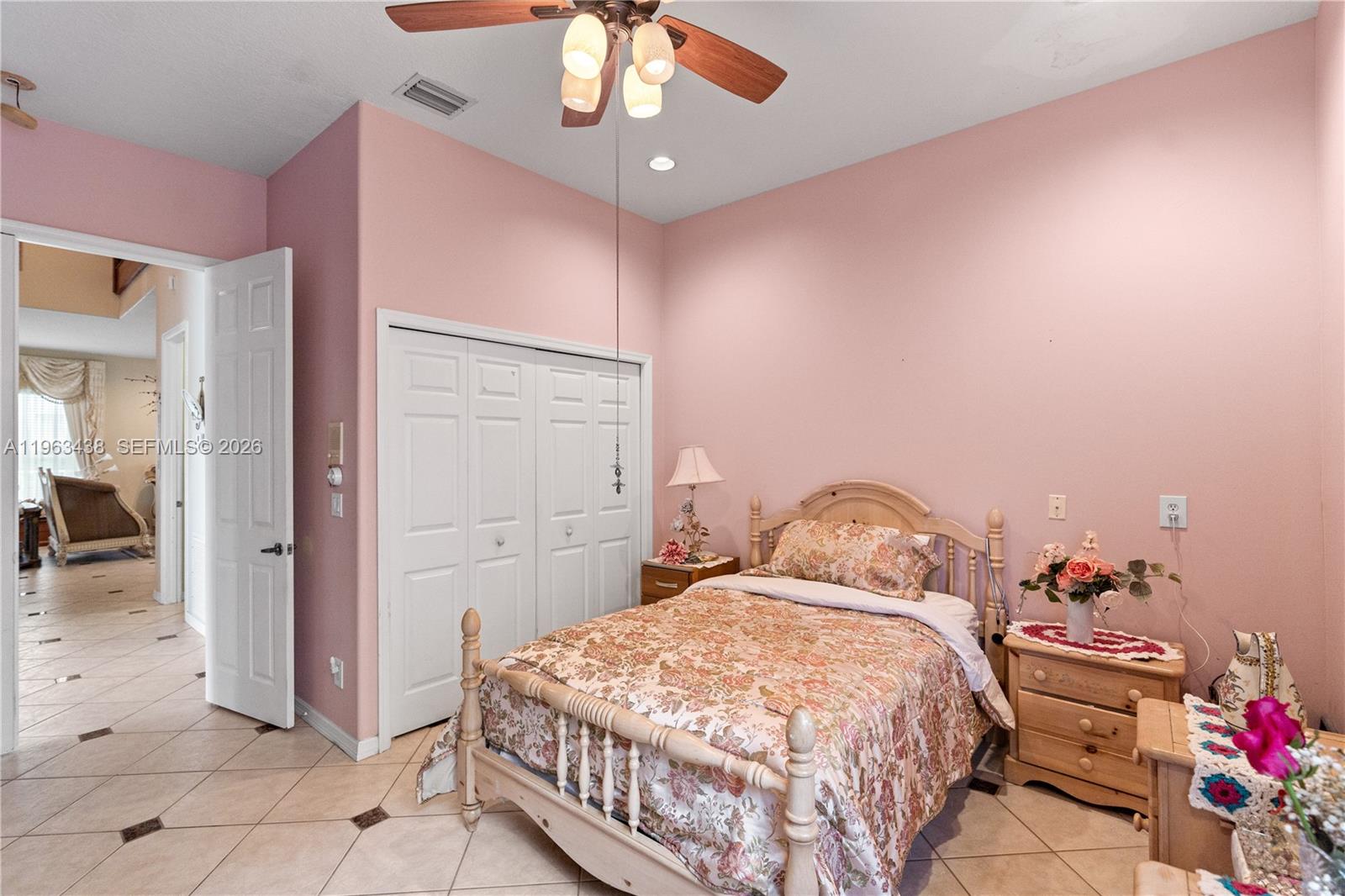 SILVER SHORES - Residential