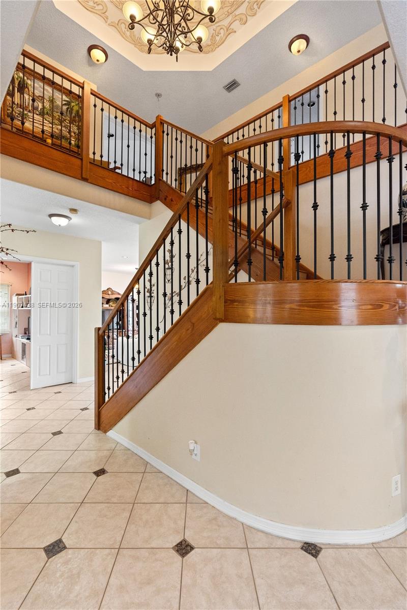 SILVER SHORES - Residential