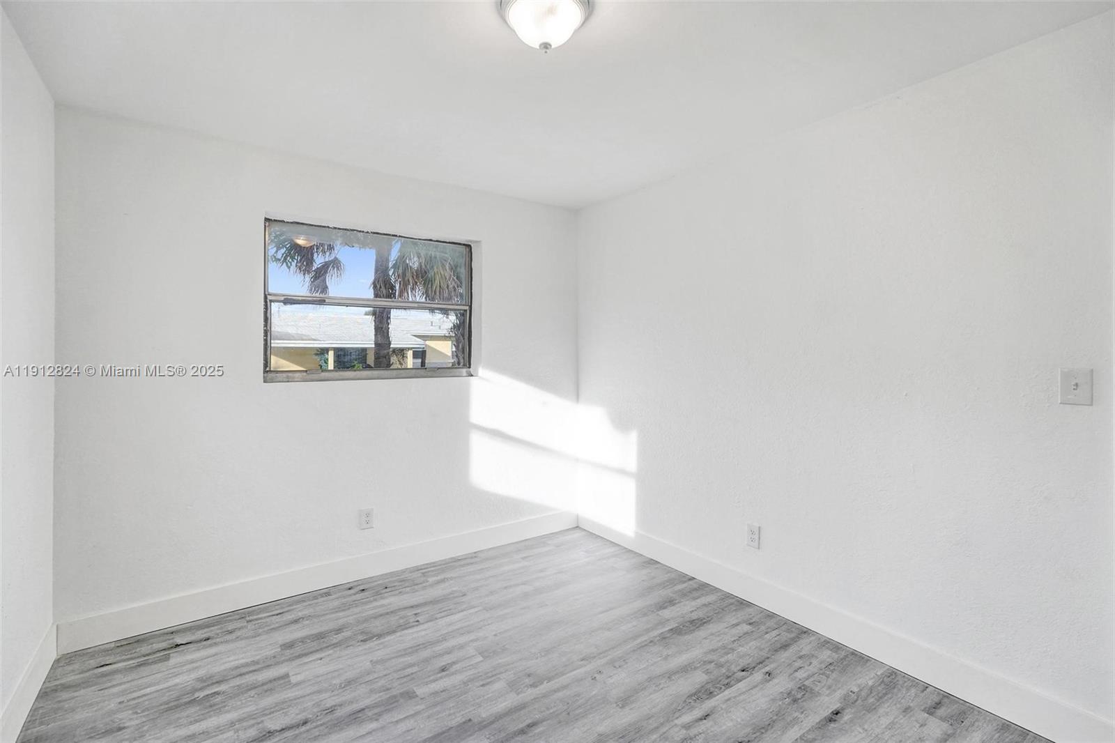 LARKDALE UNIT 3 - Residential