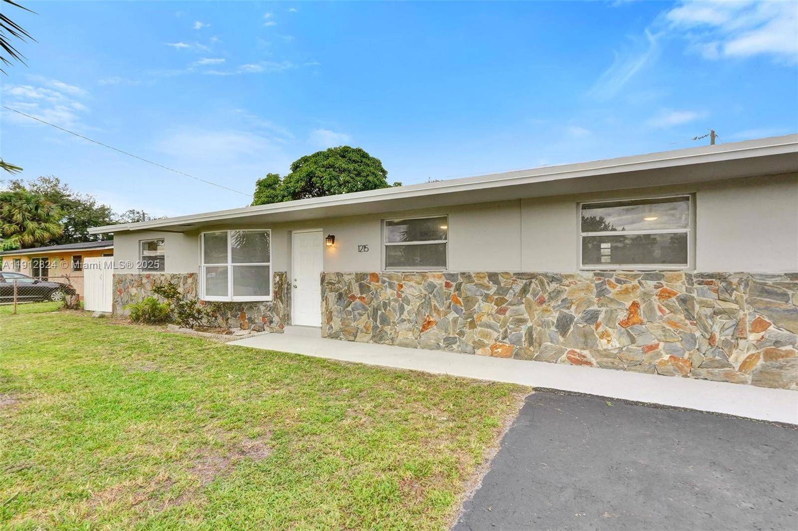 LARKDALE UNIT 3 - Residential