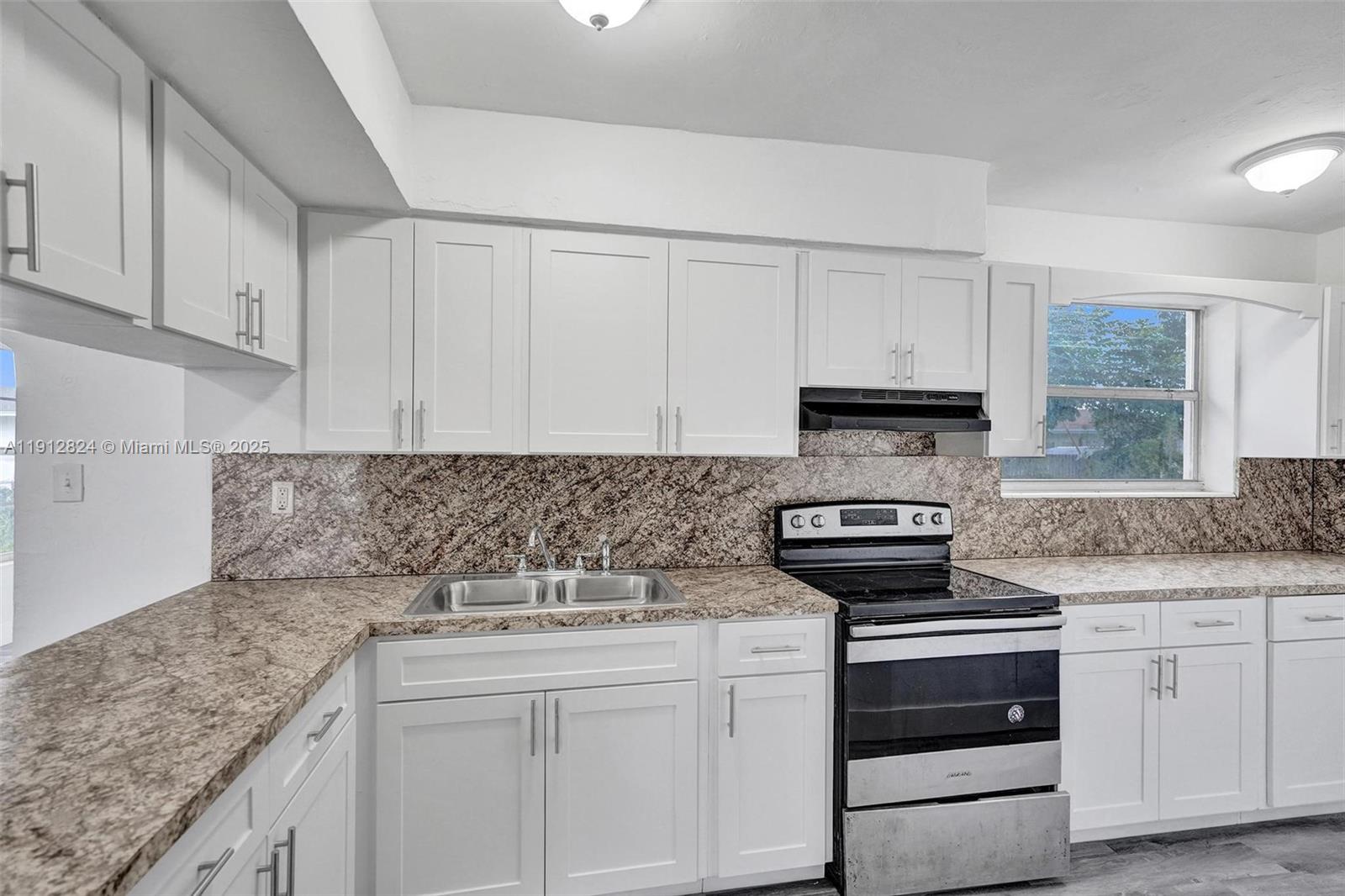 LARKDALE UNIT 3 - Residential