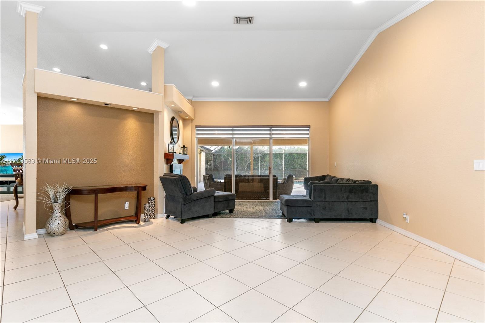 RIDGEVIEW - Residential