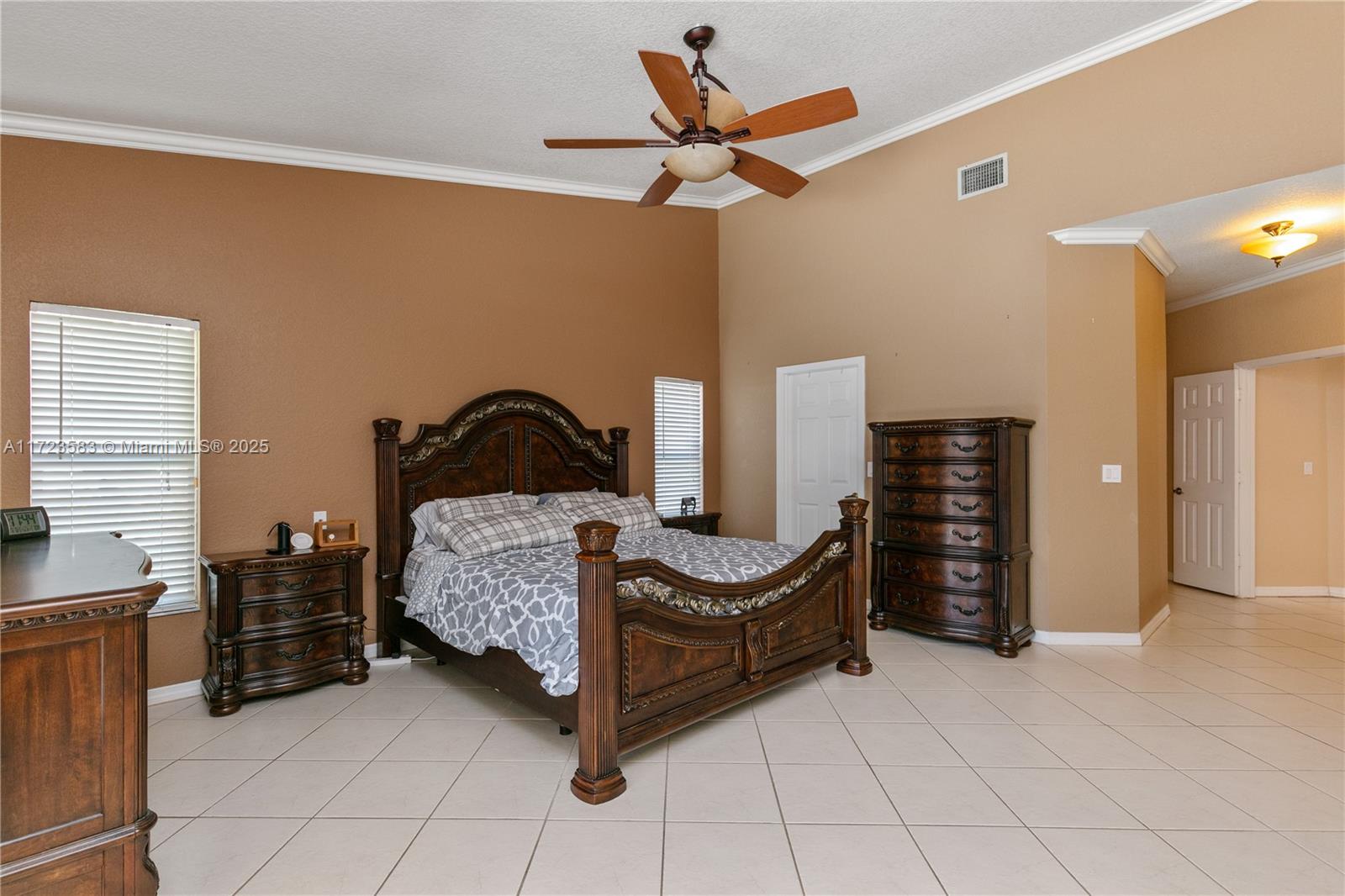 RIDGEVIEW - Residential