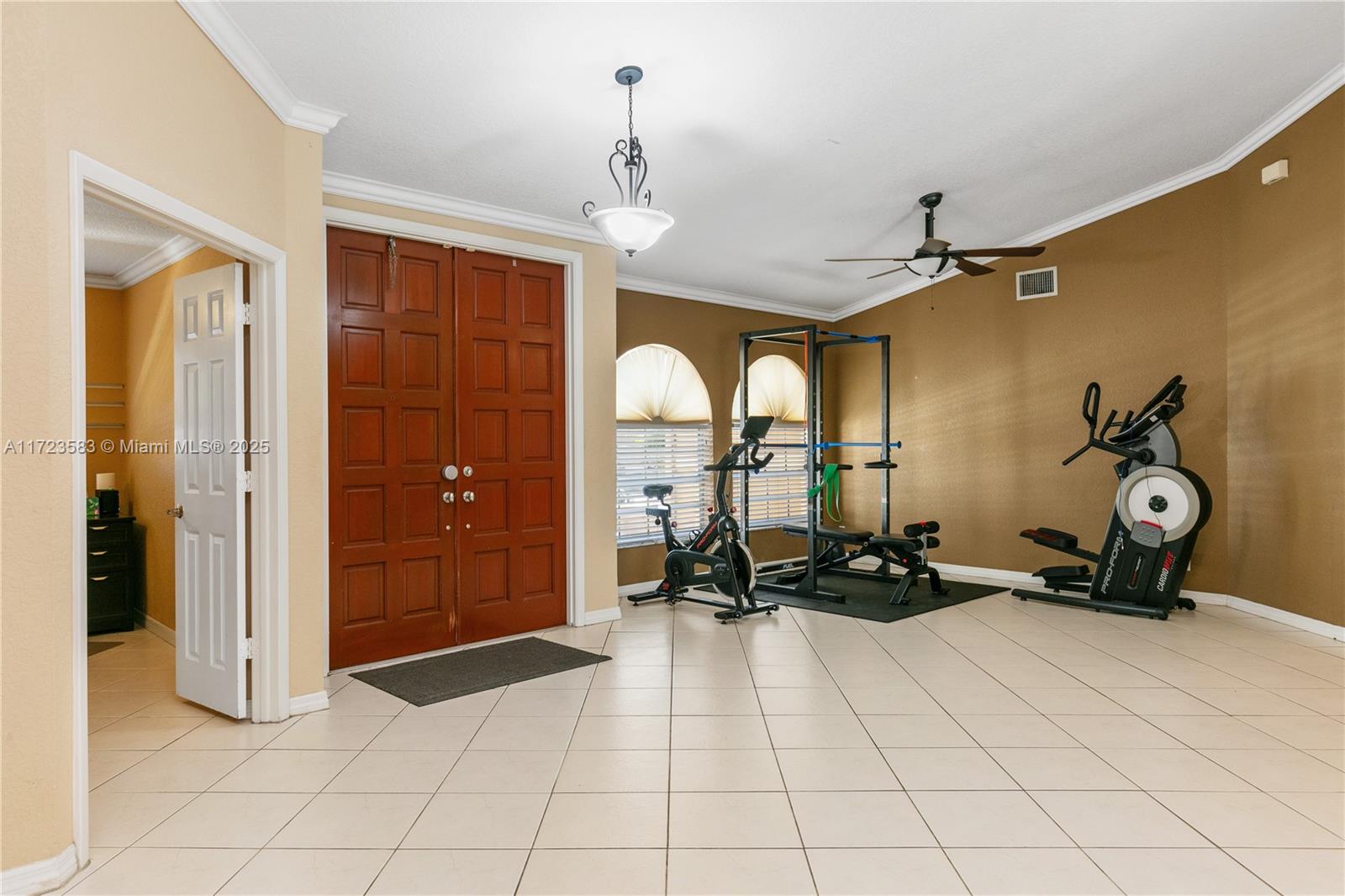 RIDGEVIEW - Residential