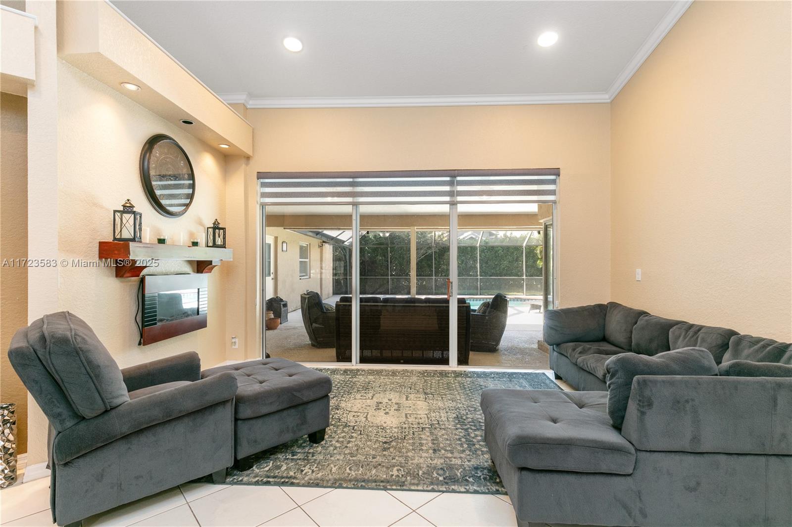 RIDGEVIEW - Residential