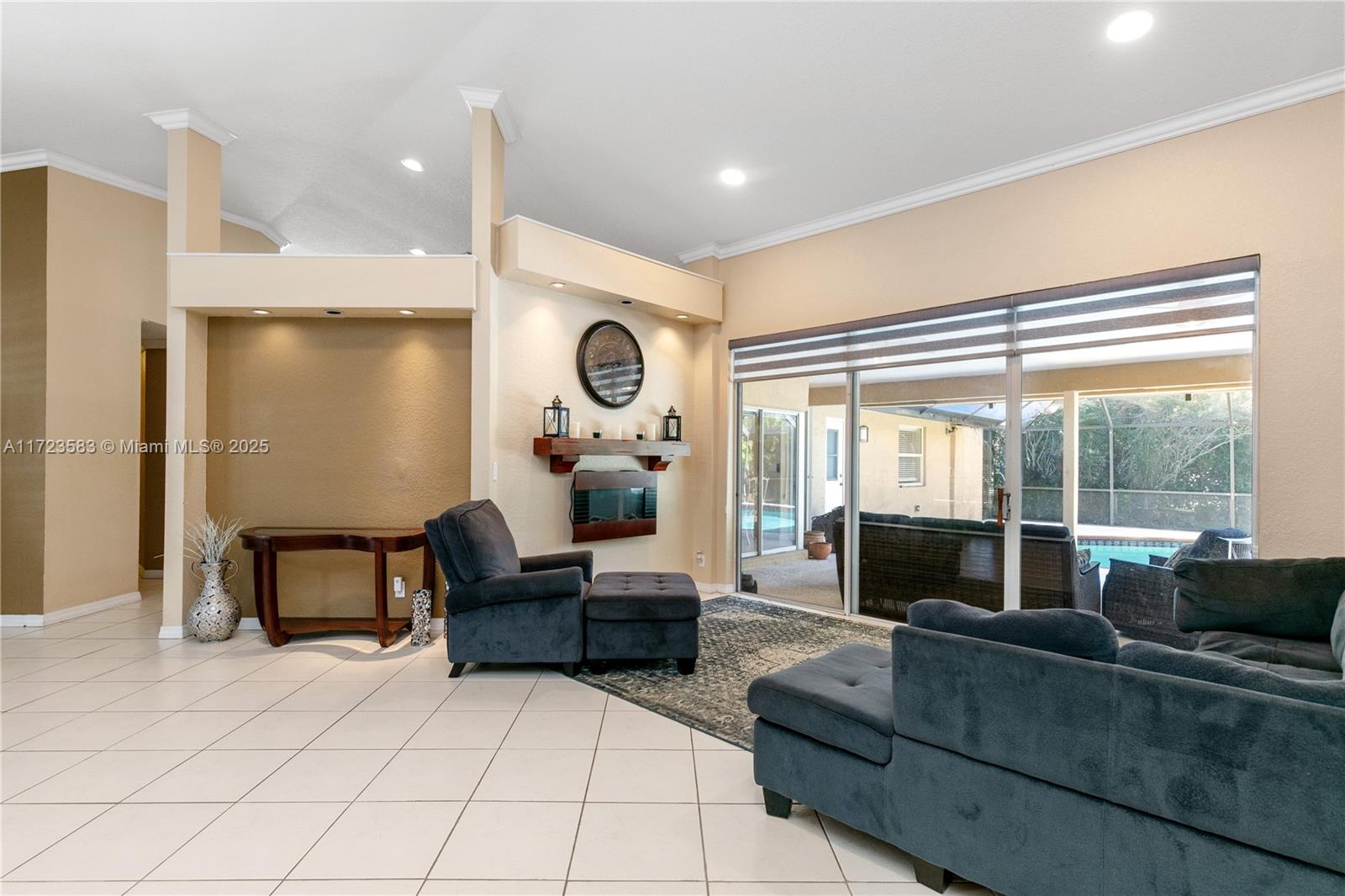 RIDGEVIEW - Residential
