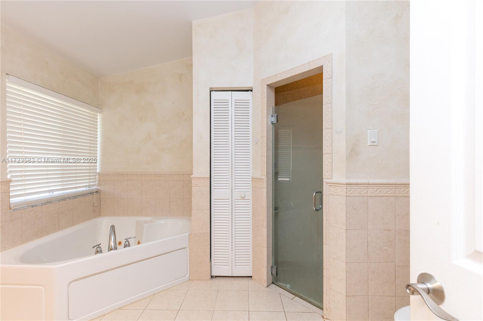 RIDGEVIEW - Residential