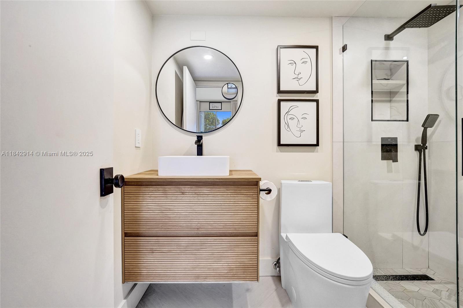 KINGSLEY AT CENTURY VILLA - Residential