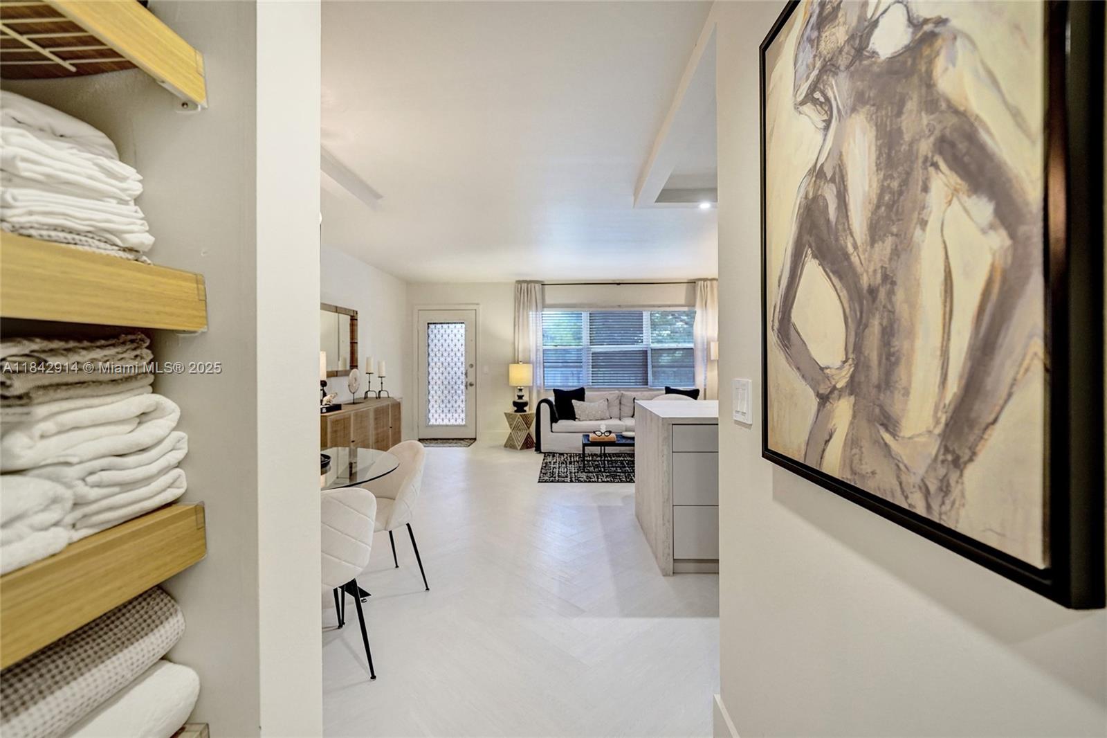 KINGSLEY AT CENTURY VILLA - Residential