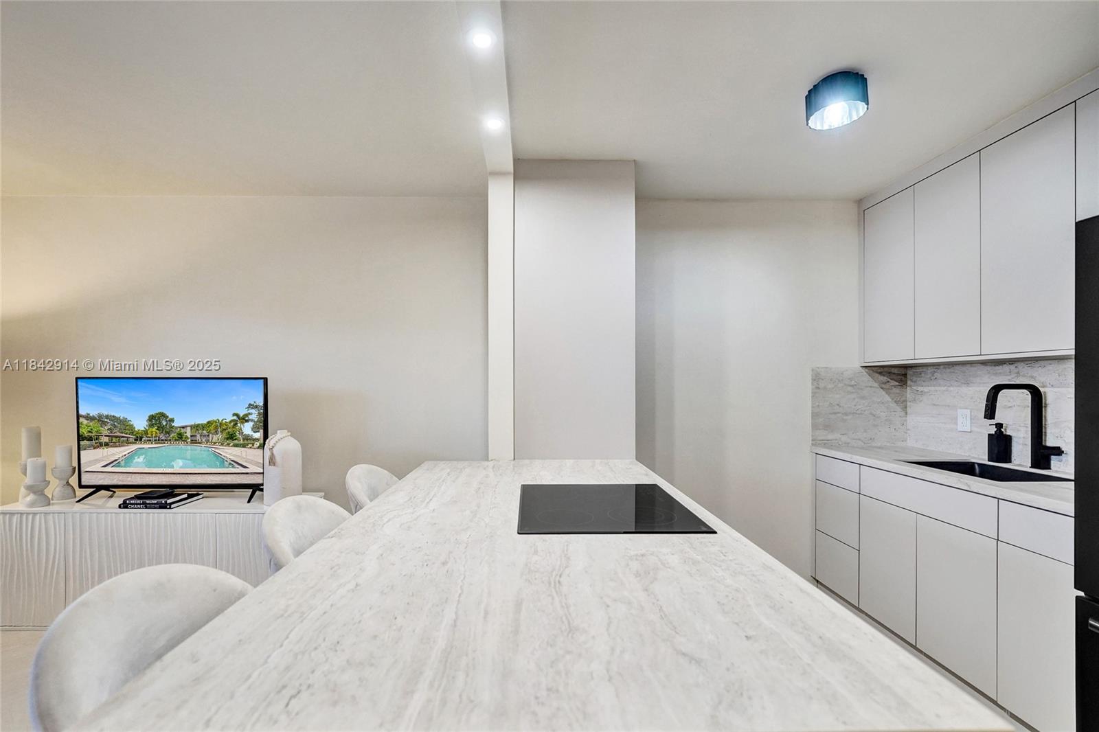 KINGSLEY AT CENTURY VILLA - Residential