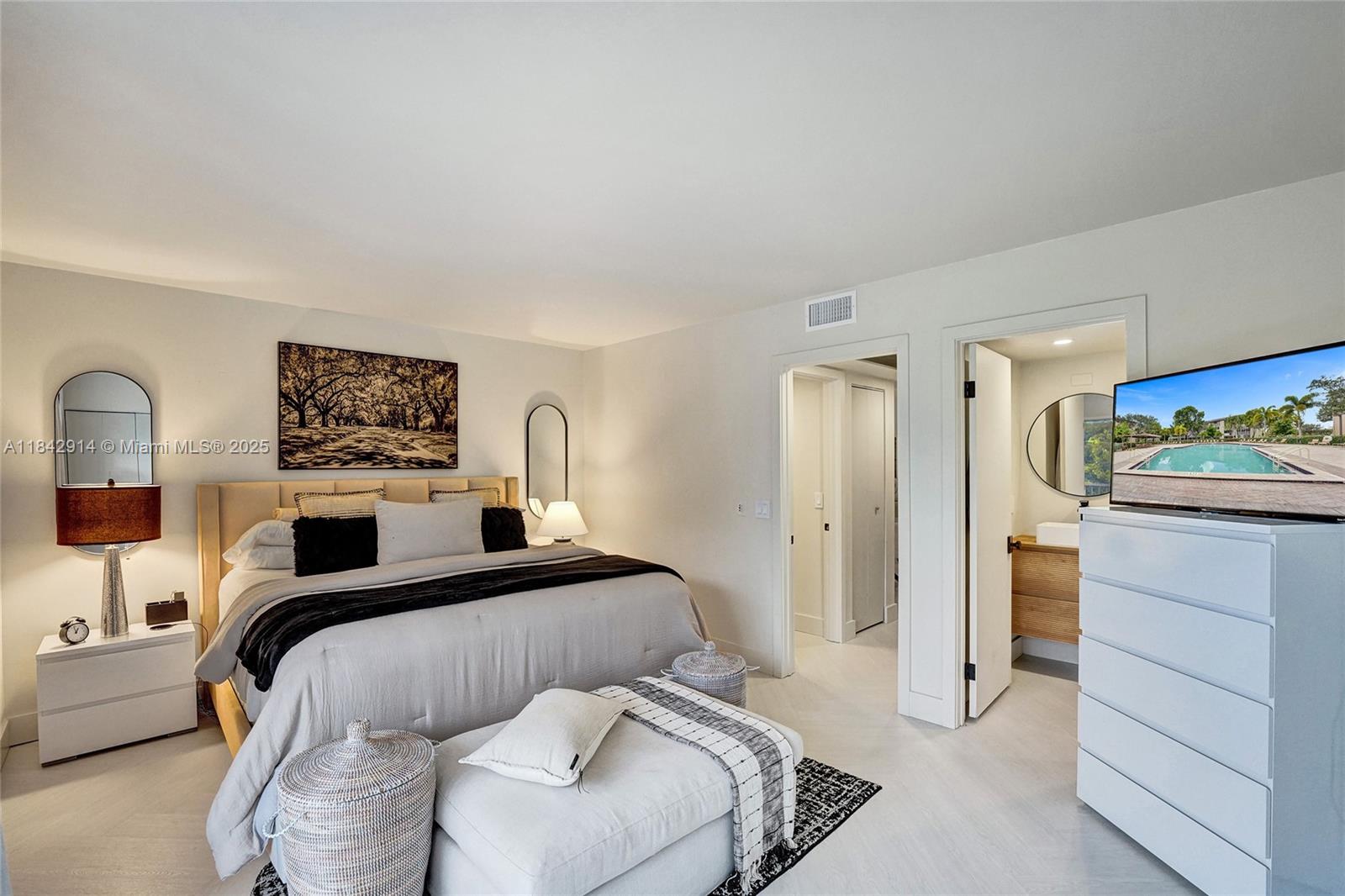 KINGSLEY AT CENTURY VILLA - Residential