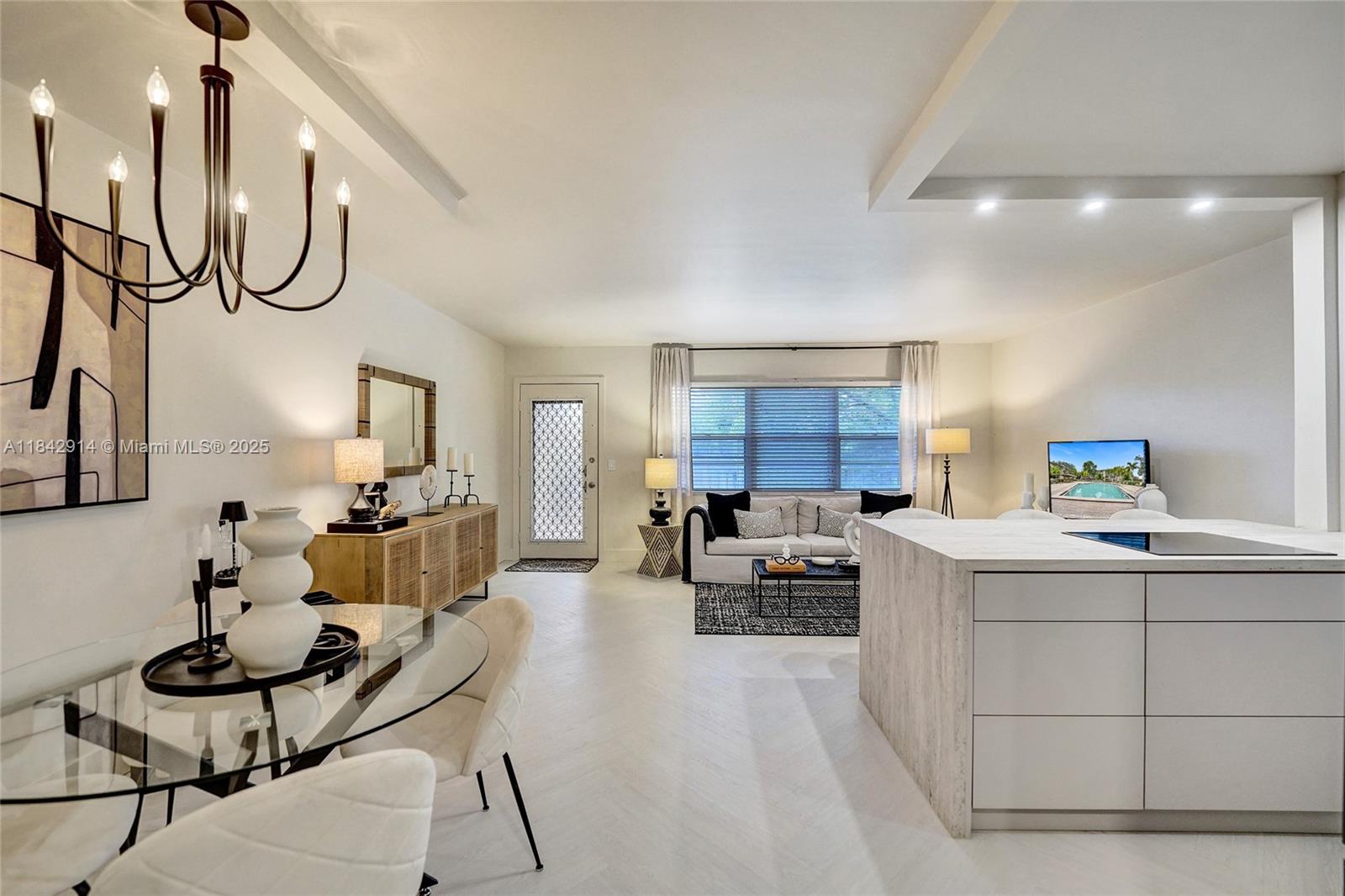 KINGSLEY AT CENTURY VILLA - Residential