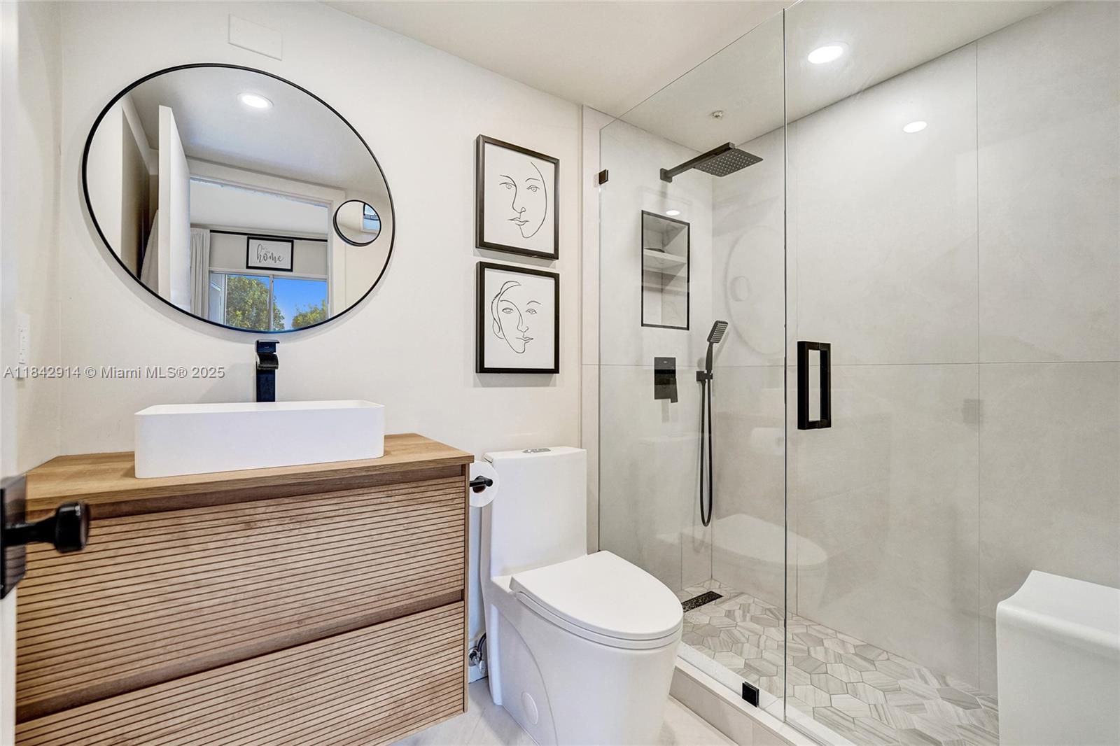 KINGSLEY AT CENTURY VILLA - Residential