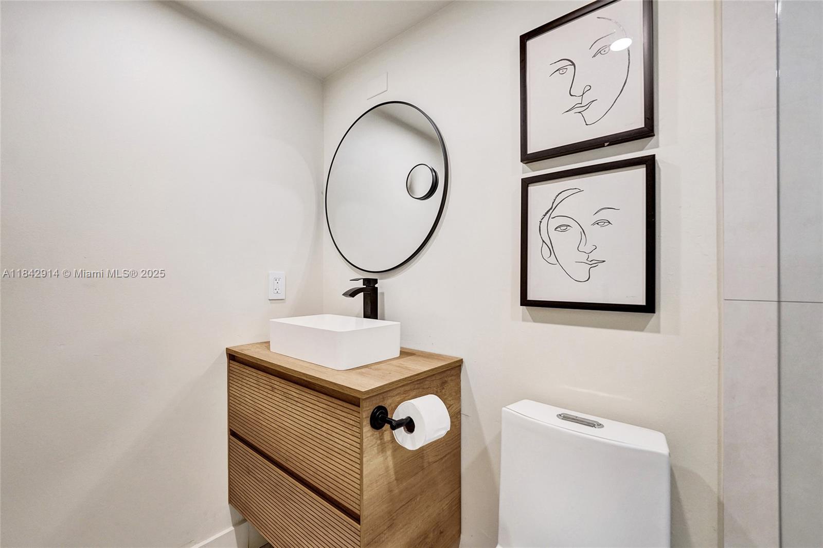 KINGSLEY AT CENTURY VILLA - Residential