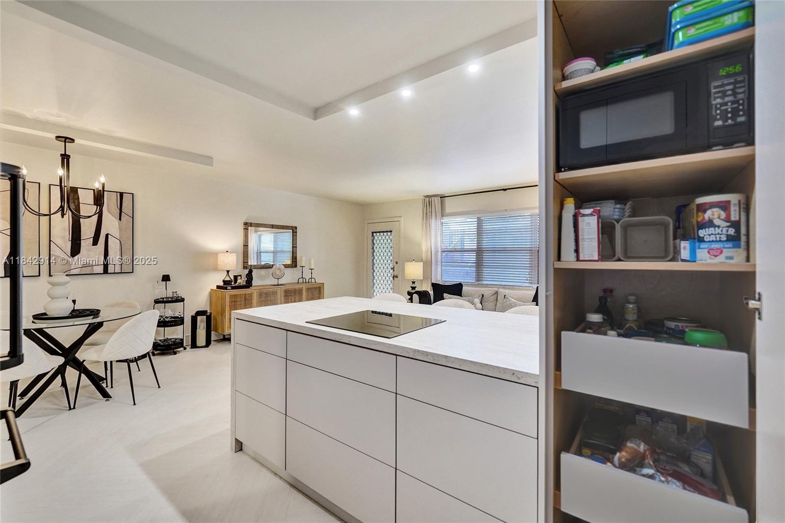 KINGSLEY AT CENTURY VILLA - Residential