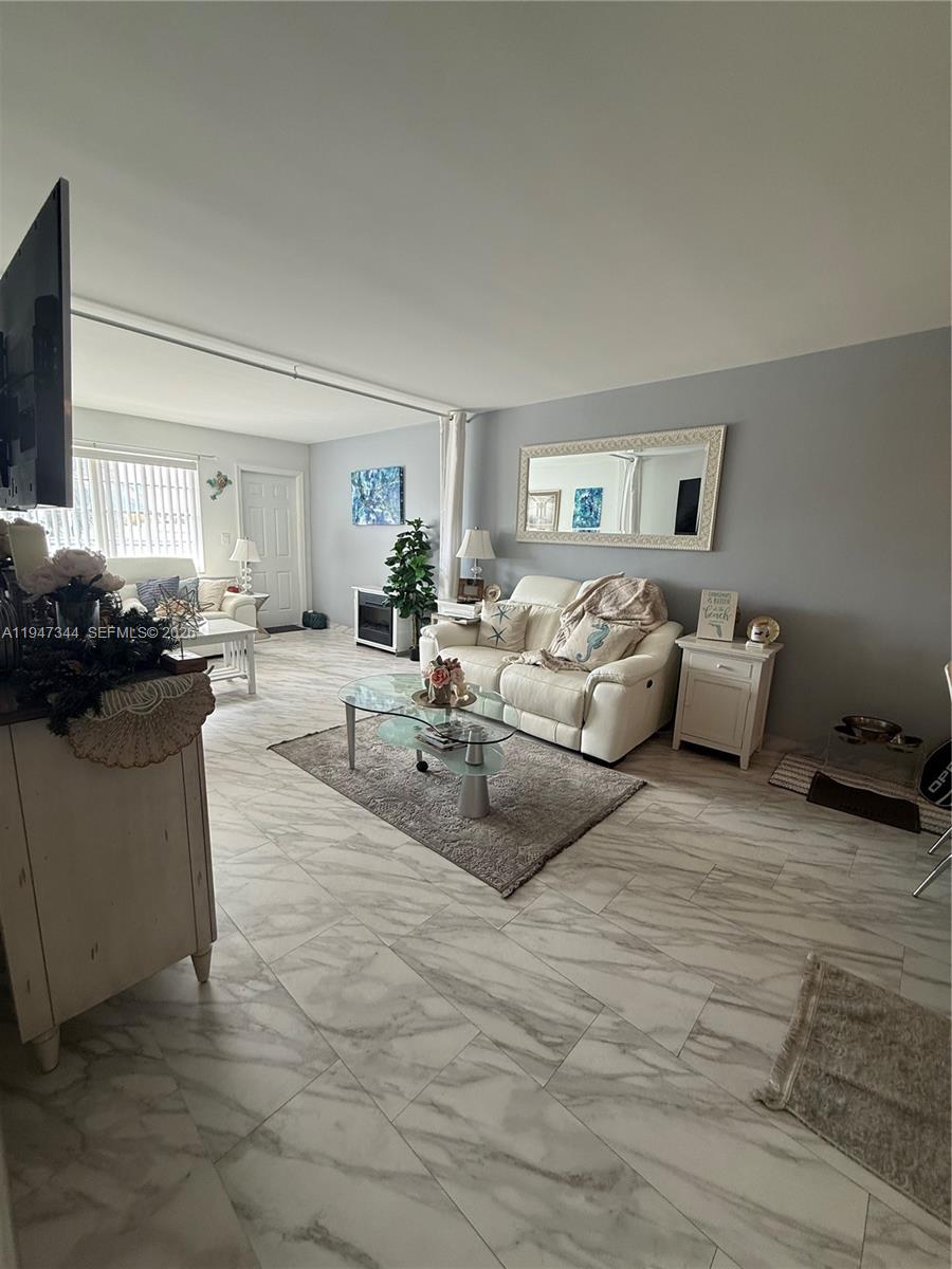 730 Pennsylvania Ave 512