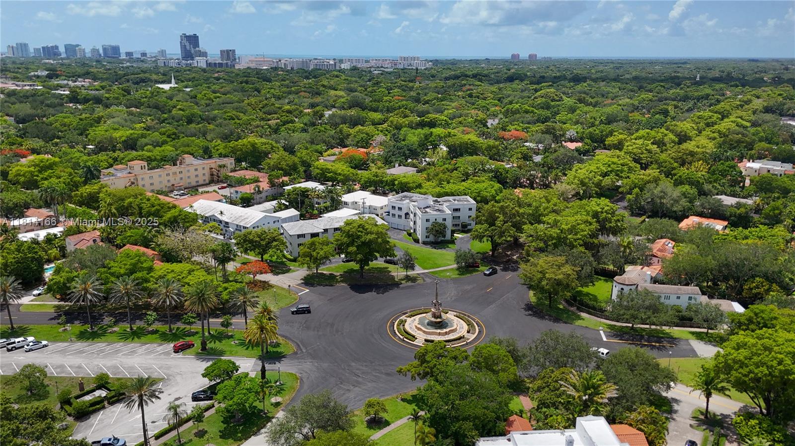 THE FOUNTAINVIEW CLUB NO 2 - Residential