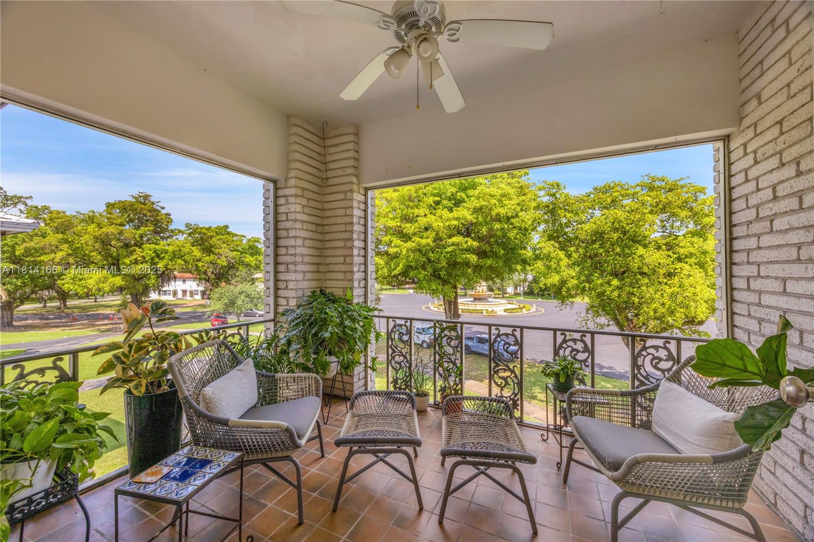 THE FOUNTAINVIEW CLUB NO 2 - Residential
