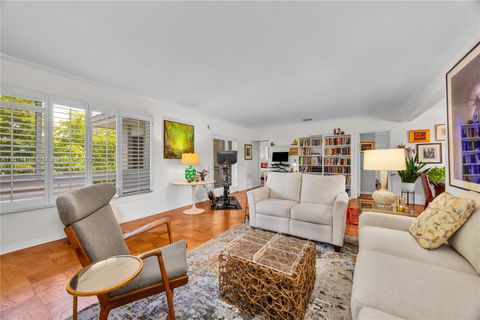 Photo of 2825 Granada Blvd #3B, Coral Gables, FL 33134 (MLS # A11814166)