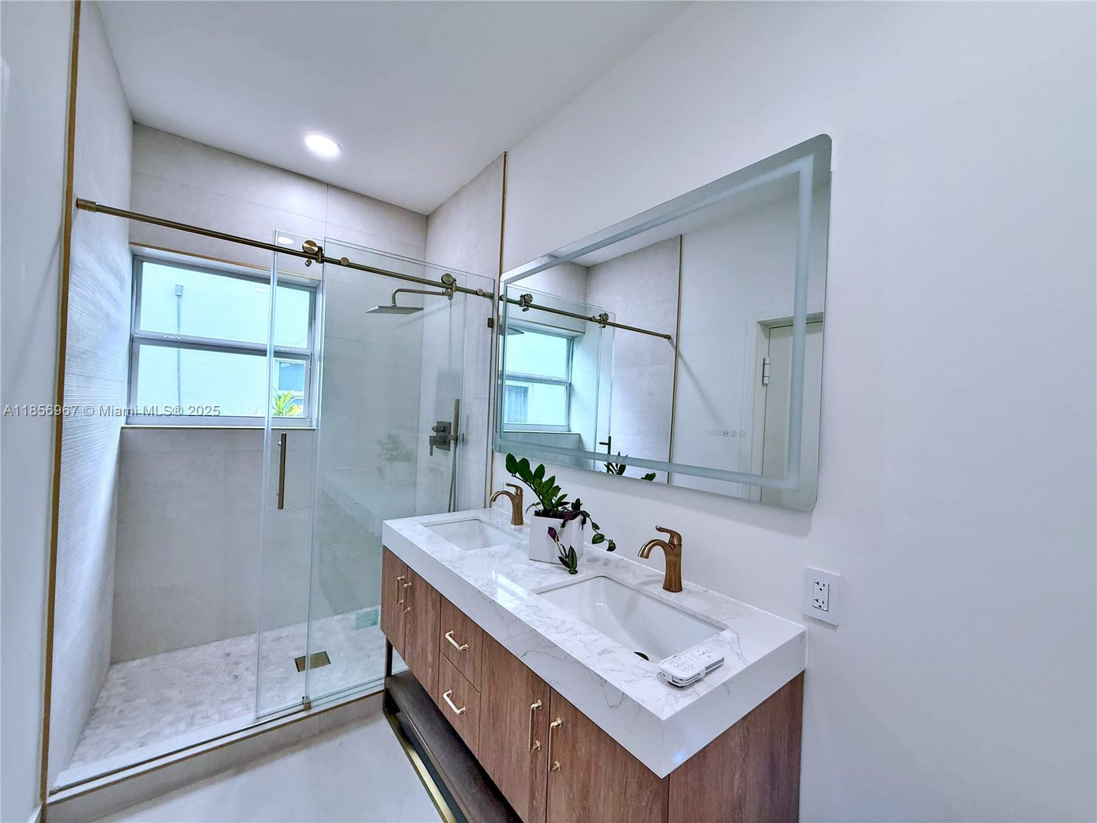 BELLE MEADE 1ST ADDN - Residential