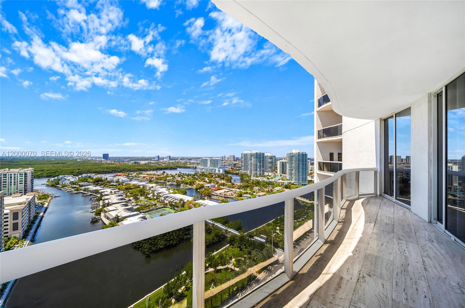 TDR TOWER I CONDO - Residential Lease