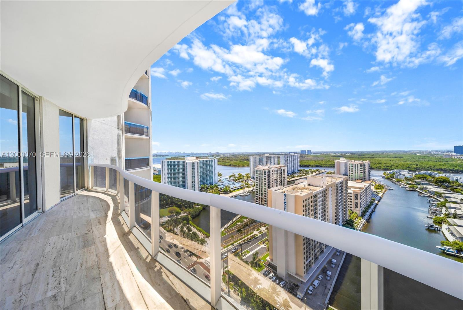 TDR TOWER I CONDO - Residential Lease