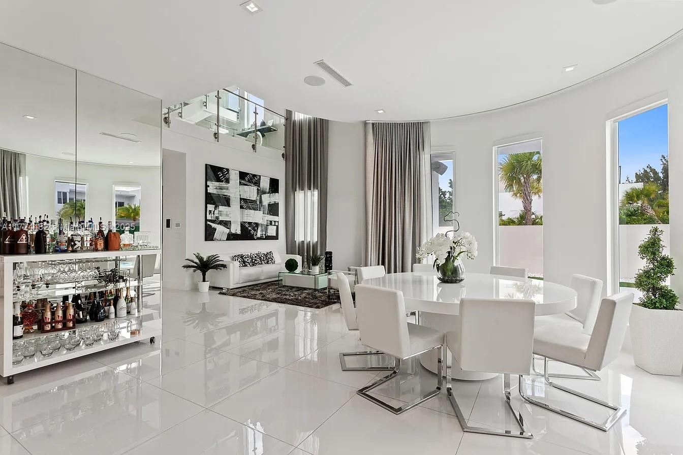 GRAND FLORIDIAN ESTATES - Residential