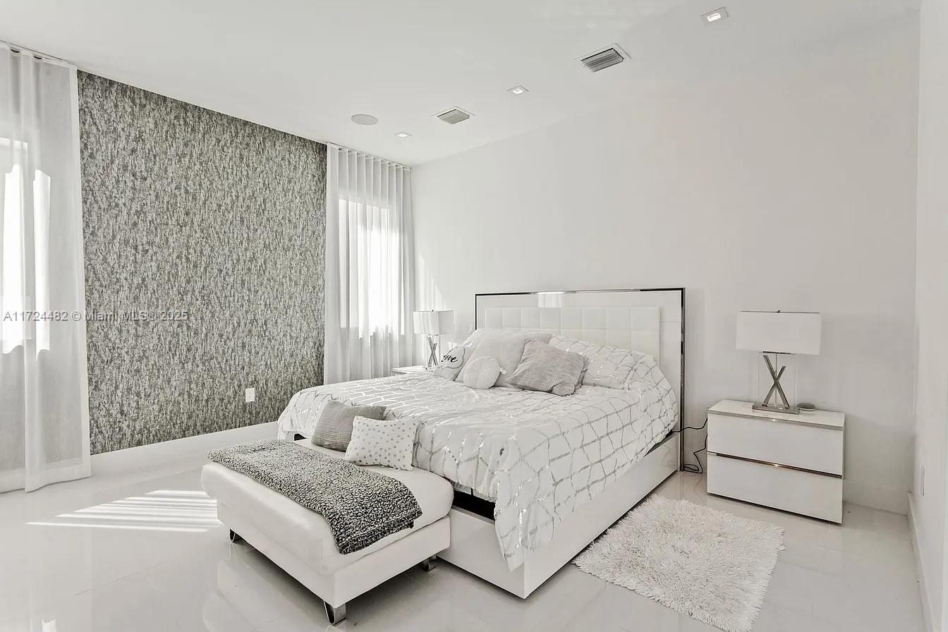 GRAND FLORIDIAN ESTATES - Residential