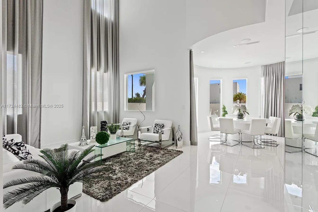 GRAND FLORIDIAN ESTATES - Residential