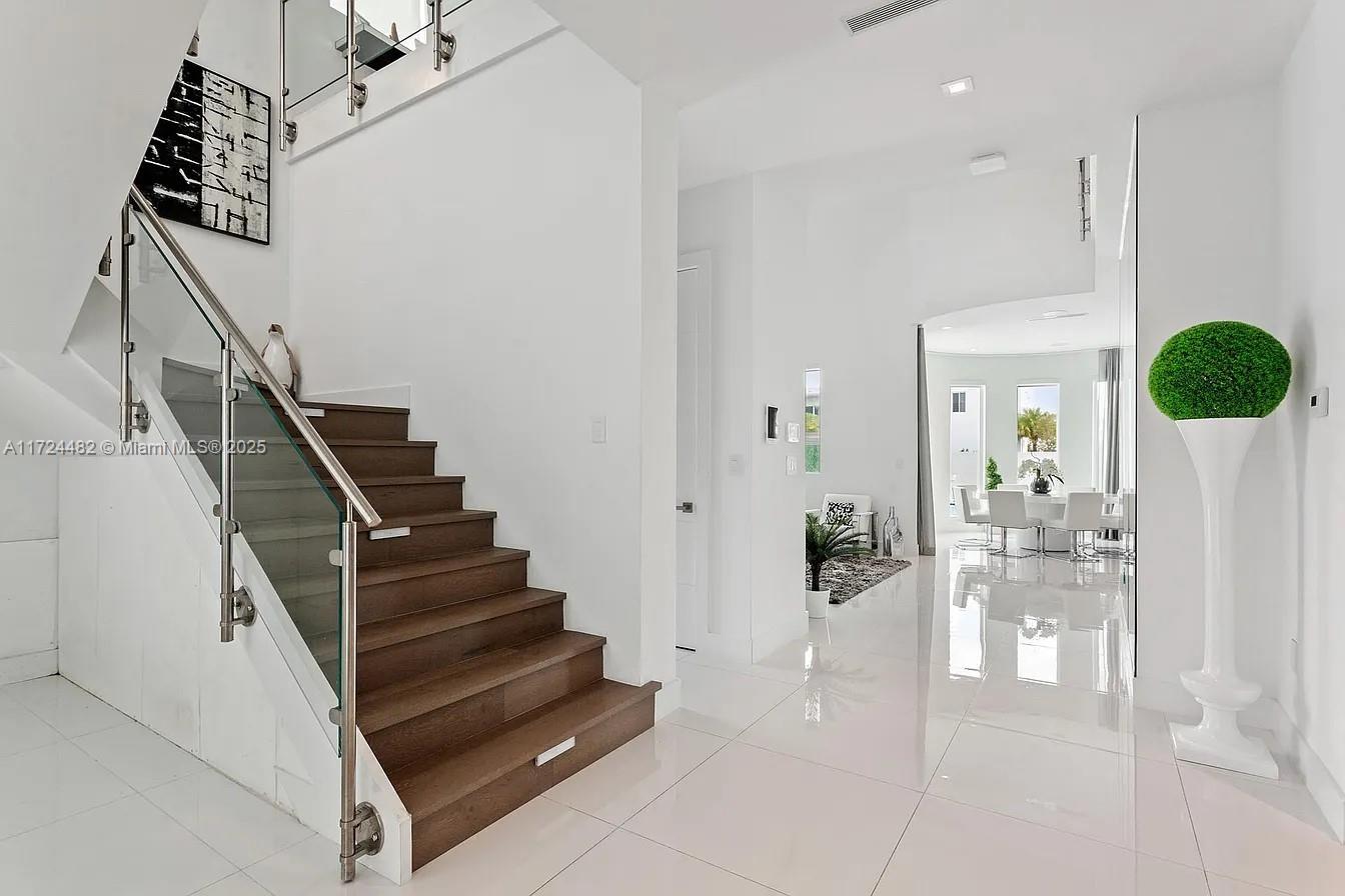 GRAND FLORIDIAN ESTATES - Residential