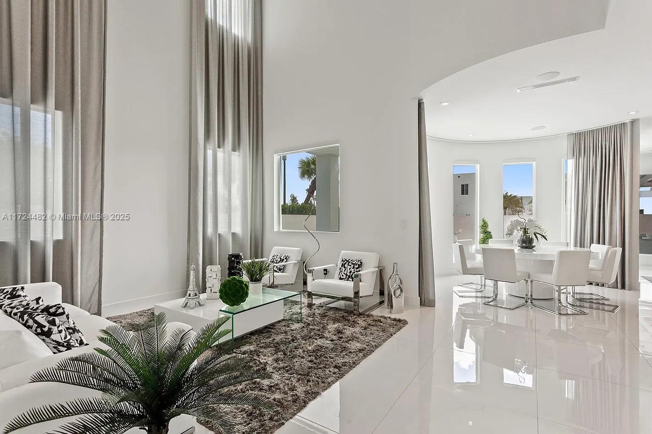 GRAND FLORIDIAN ESTATES - Residential