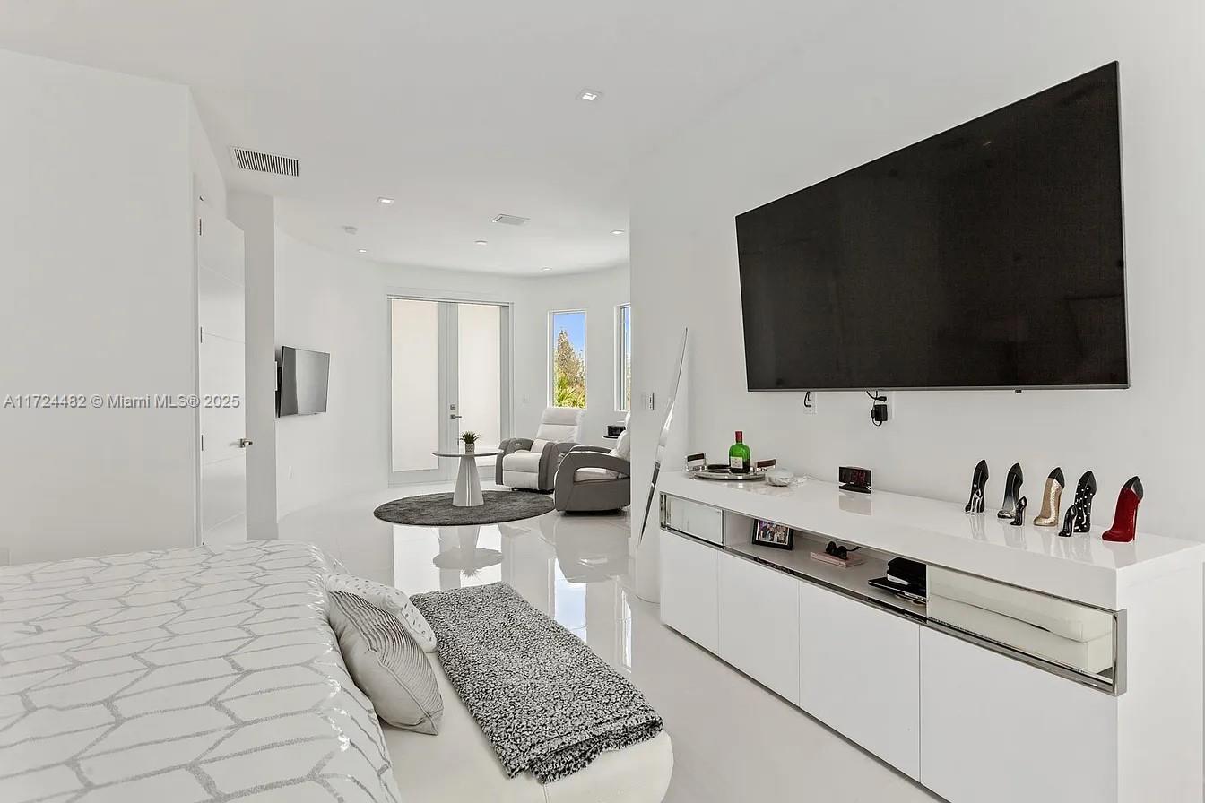 GRAND FLORIDIAN ESTATES - Residential