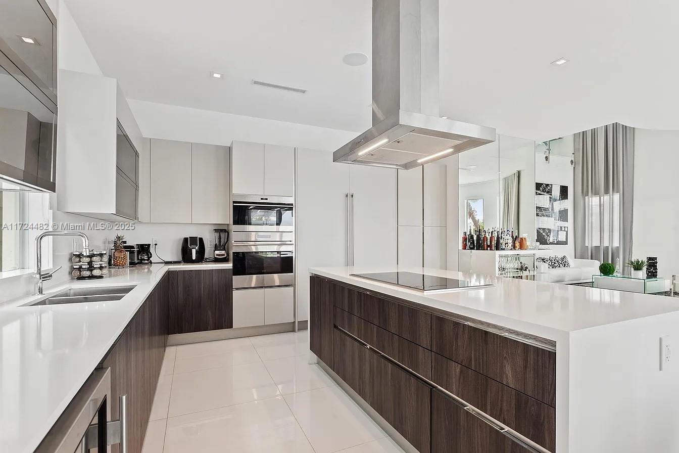 GRAND FLORIDIAN ESTATES - Residential