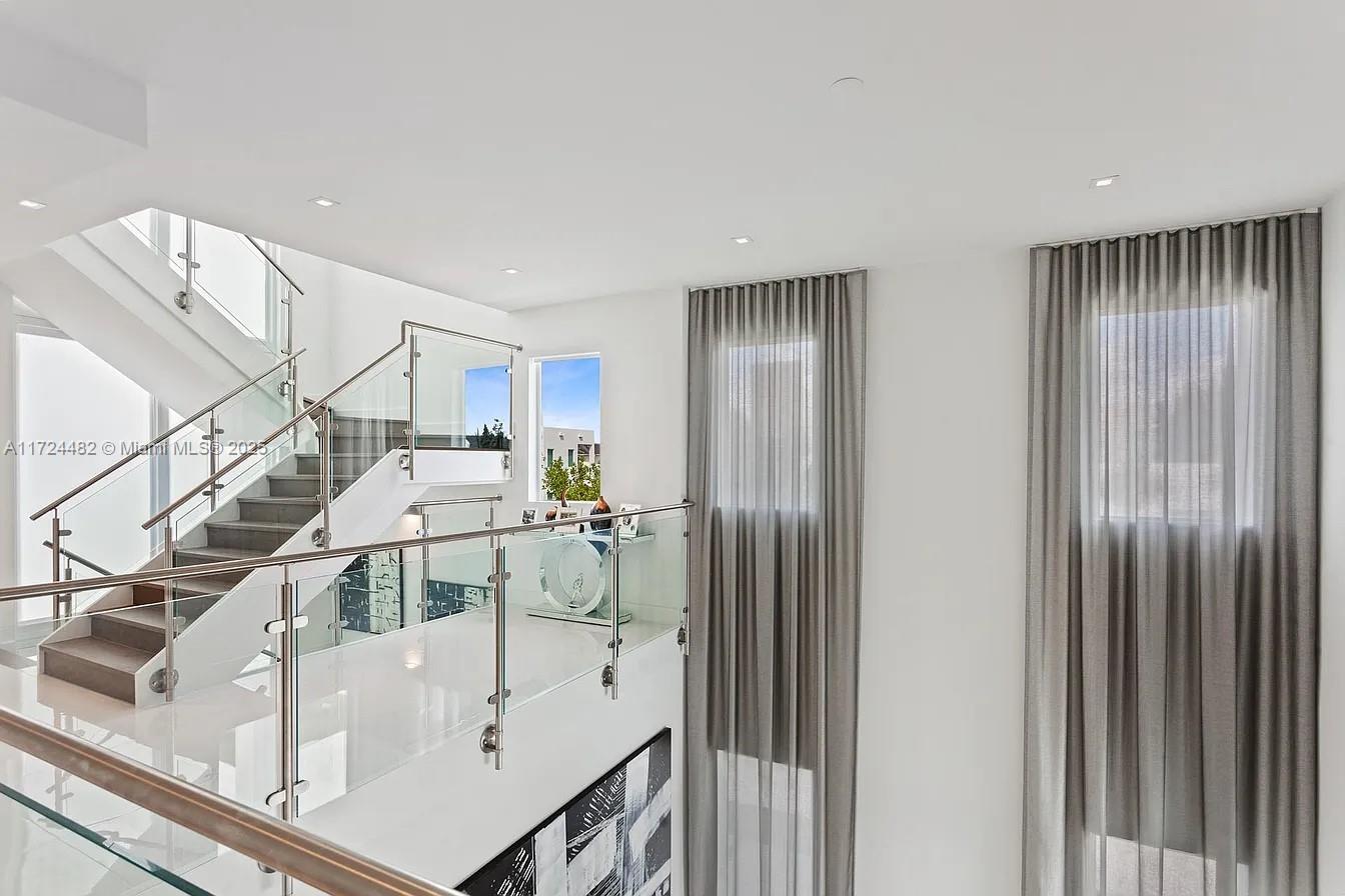 GRAND FLORIDIAN ESTATES - Residential