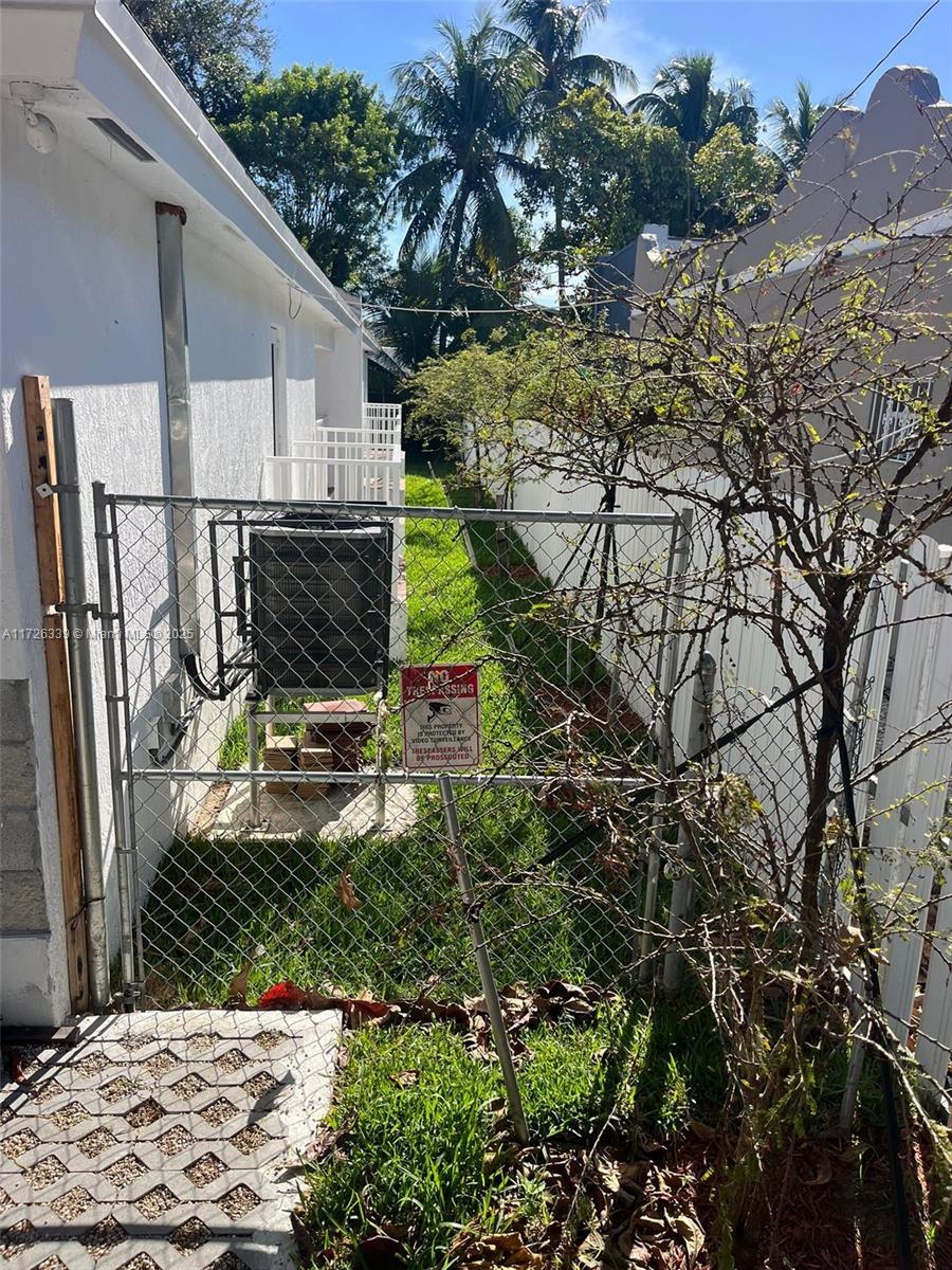 ALLAPATTAH HIGHLANDS ADDN - Residential Lease