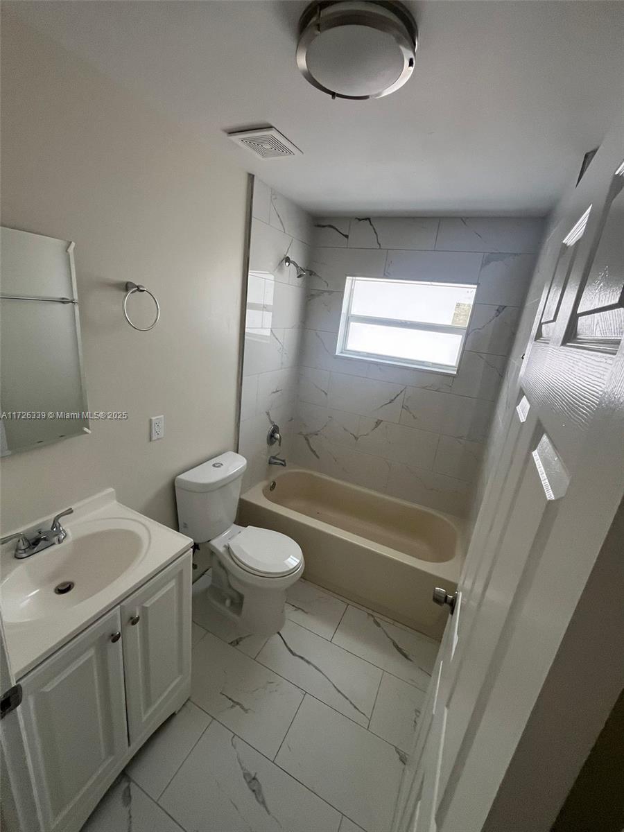 ALLAPATTAH HIGHLANDS ADDN - Residential Lease