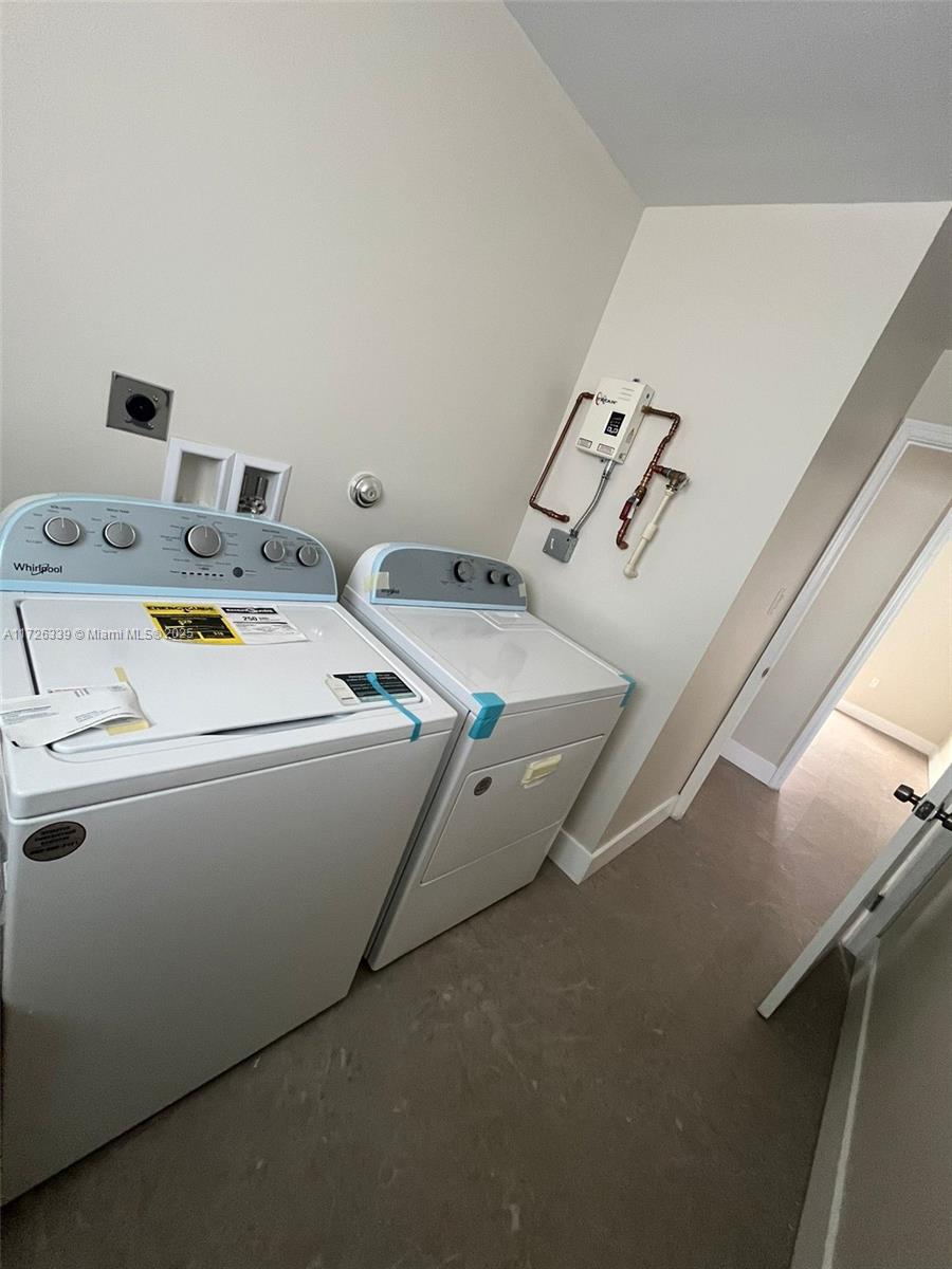 ALLAPATTAH HIGHLANDS ADDN - Residential Lease